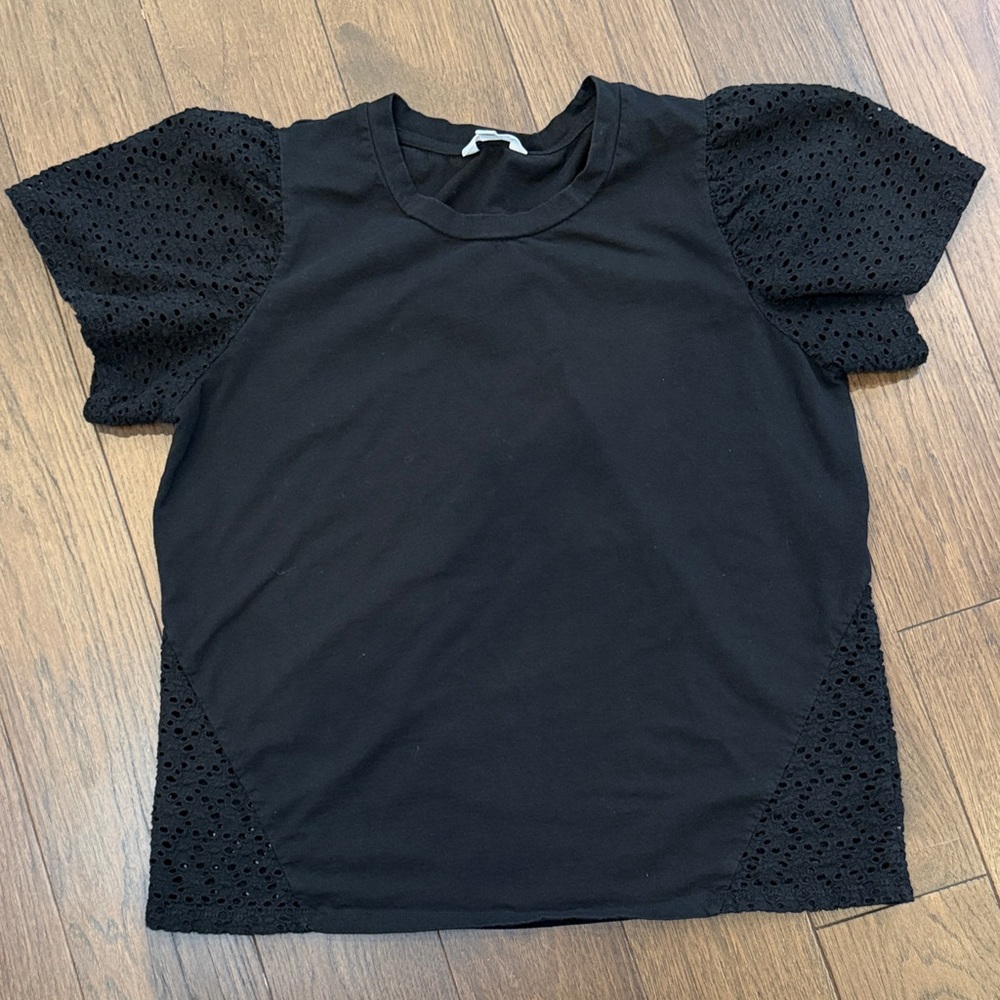 Time and Tru Black Eyelet Short Sleeve Top - C10-022